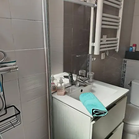 Apartment T2 Climatise Avec Rooftop Et Parking Privatif - 5 Couchages - 5perg224 *